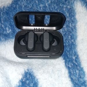 Skullcandy bluetooth airpods
